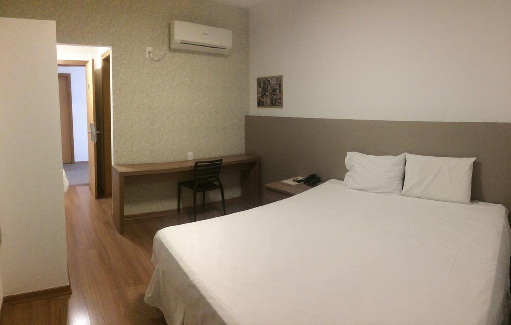 Lord Hotel Aeroporto Confins Vespasiano Εξωτερικό φωτογραφία