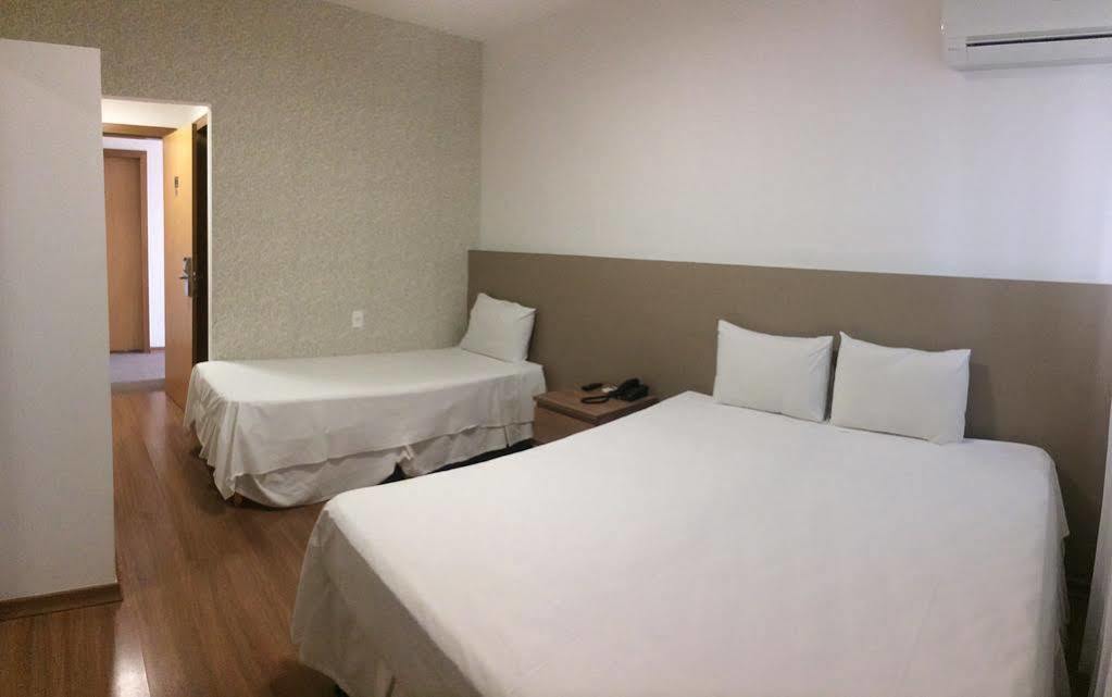 Lord Hotel Aeroporto Confins Vespasiano Εξωτερικό φωτογραφία