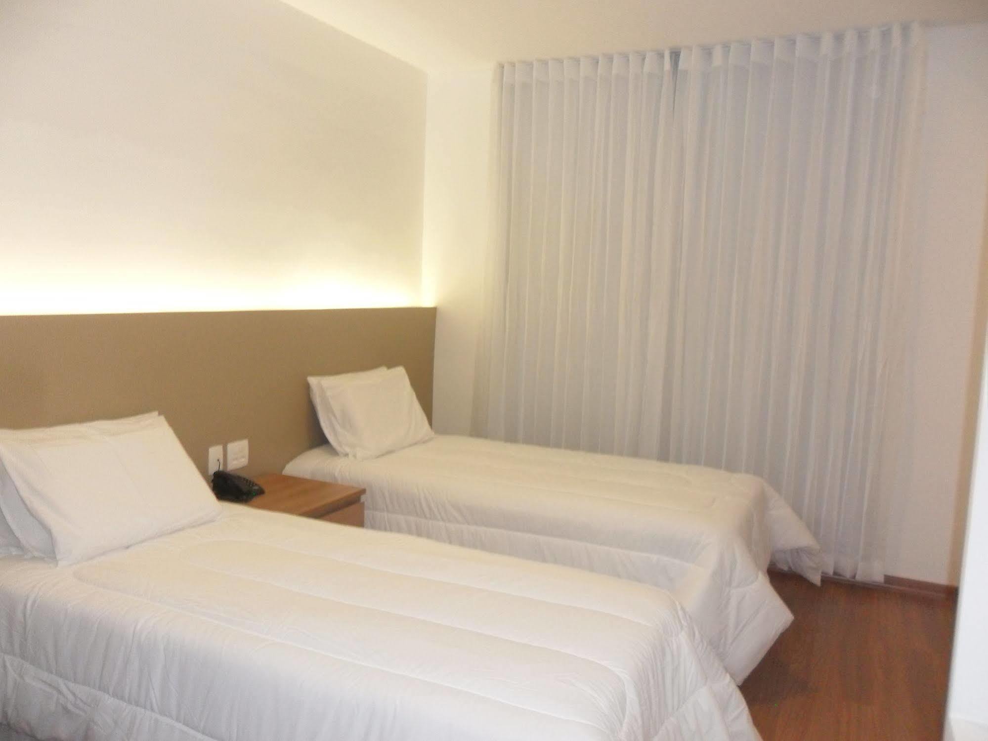 Lord Hotel Aeroporto Confins Vespasiano Εξωτερικό φωτογραφία